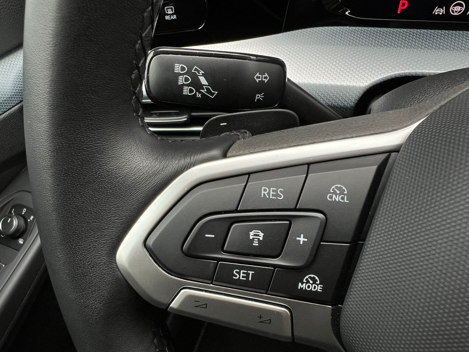 Fahrzeugabbildung Volkswagen Golf VIII Variant GOAL 2.0 TDI DSG *AHK, LED, "P