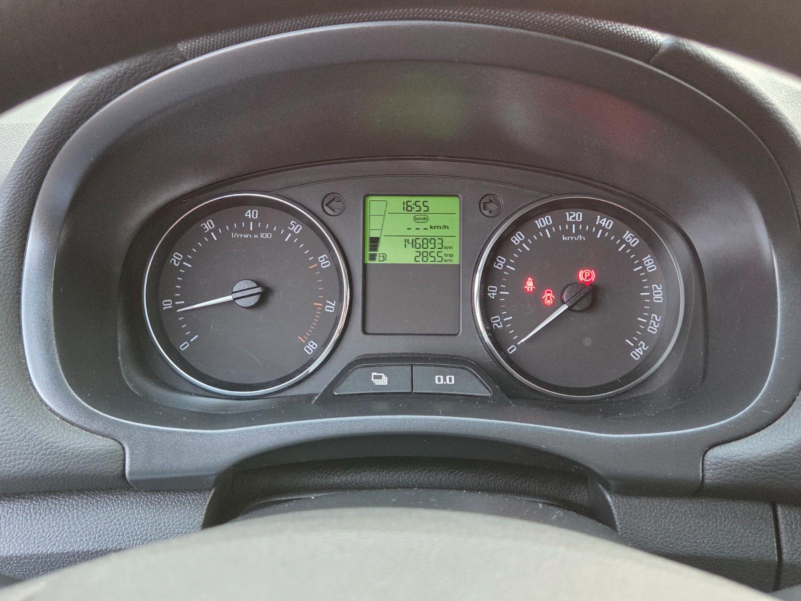 Skoda Roomster 2012 — photo 22