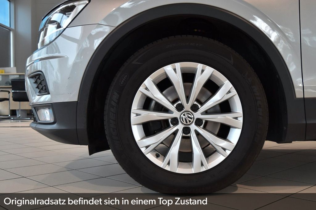 VW Tiguan 1.5 TSI~Navi~LED~Kamera~Keyless Go~Apple VW Tiguan 1.5 TSI~Navi~LED~Kamera~Keyless Go~Apple