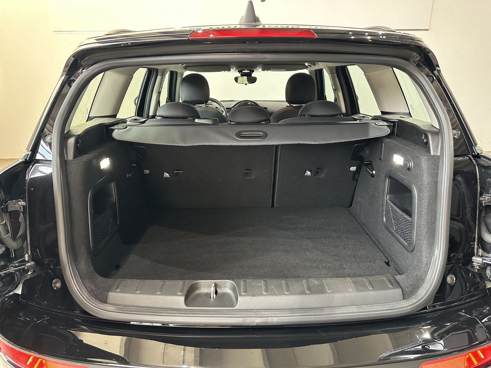 Fahrzeugabbildung MINI One D Clubman Blackyard Edition