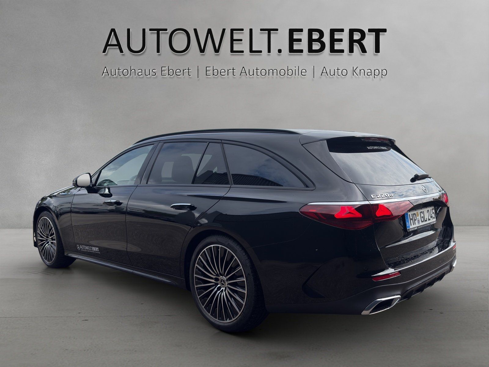 Fahrzeugabbildung Mercedes-Benz E 220 d T AMG Distro NIGHT SitzKli HUD KeyGo 360