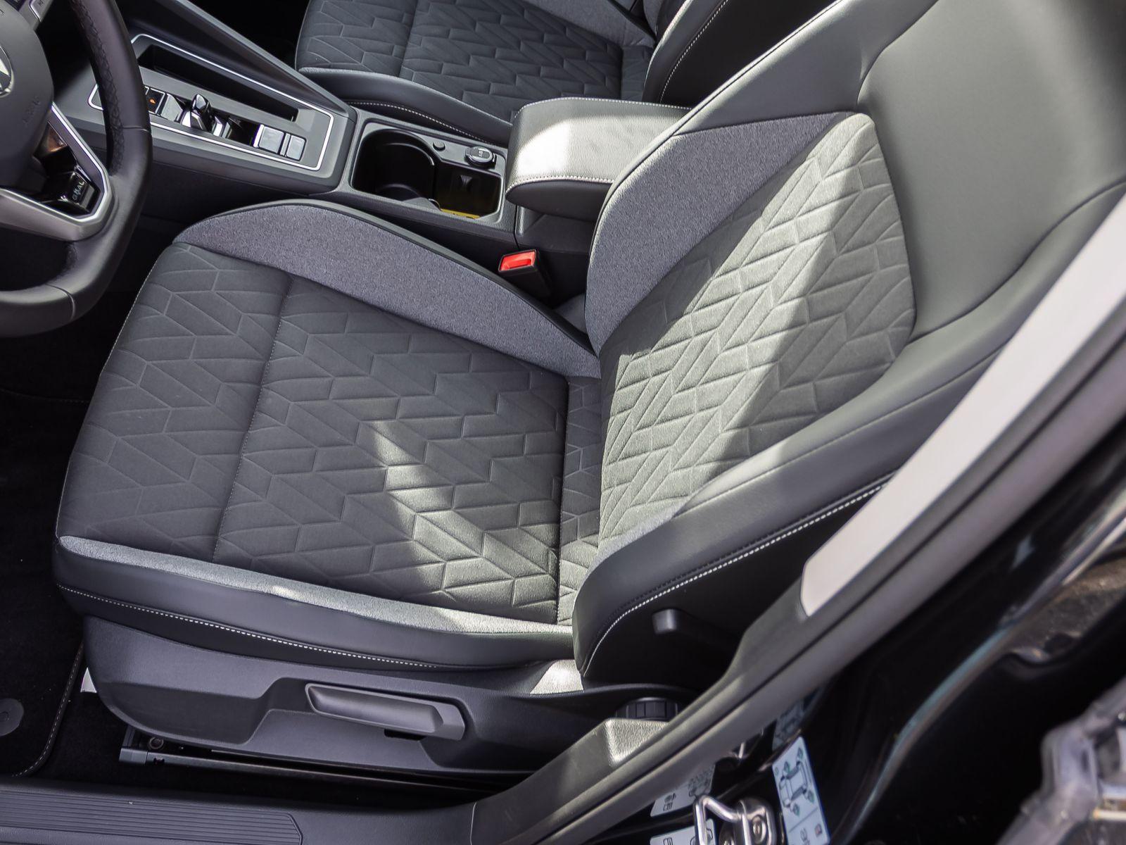 Volkswagen Golf VIII Variant Goal 1.5 eTSI DSG Navi LED ACC, миниатюра 11