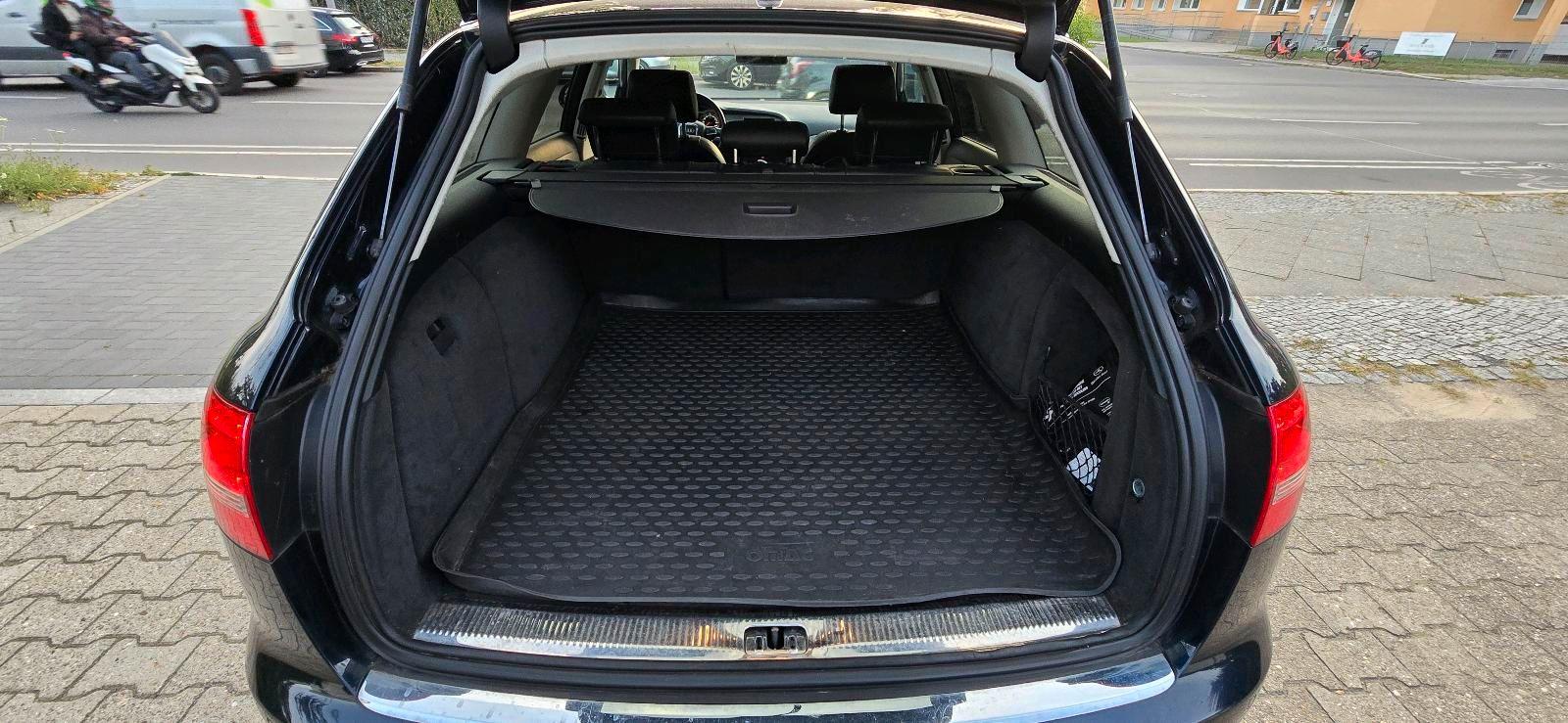 Audi A6 2011 — photo 12