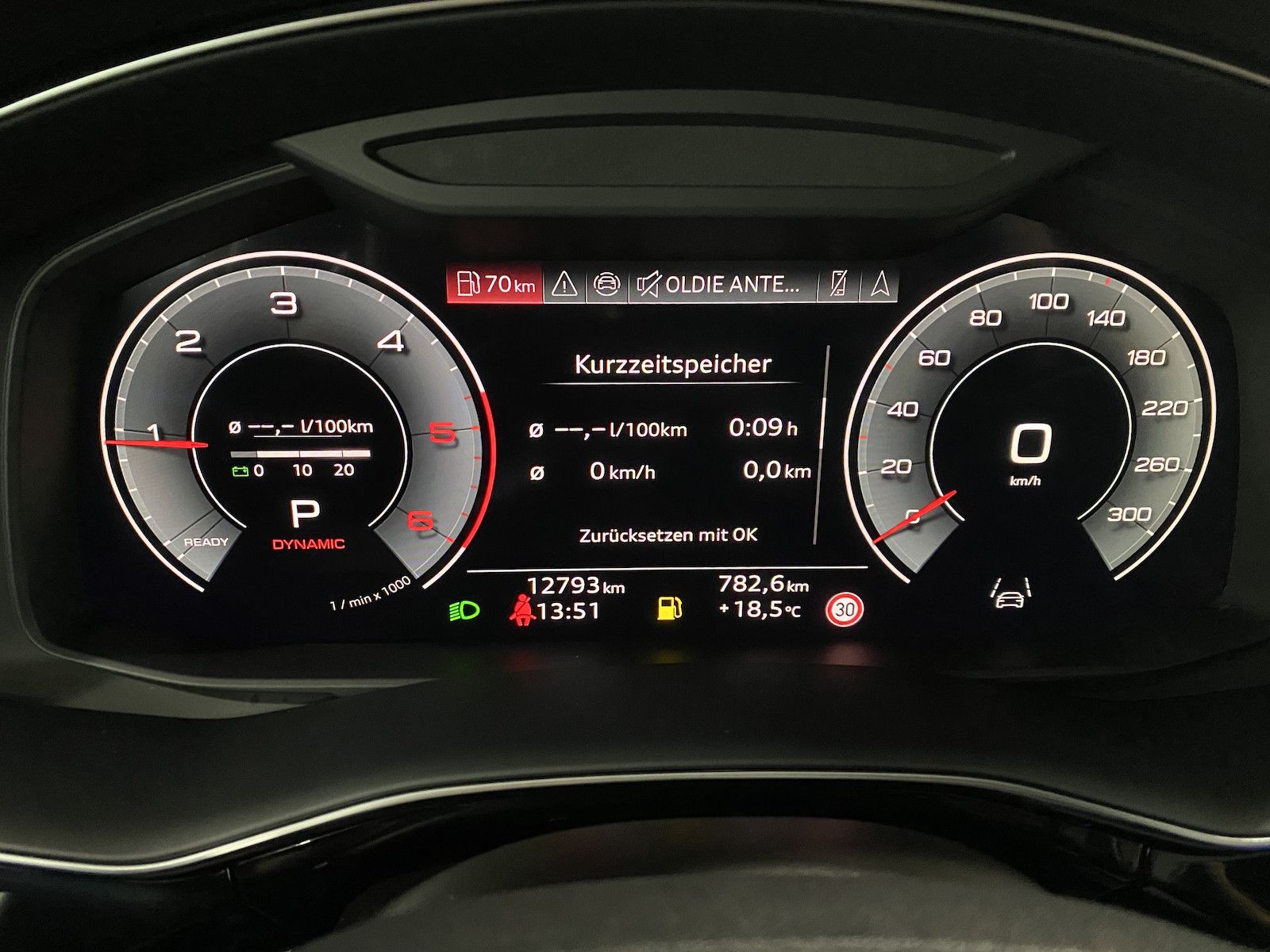 Fahrzeugabbildung Audi Q8 45 Tdi quattro S Line/´23/Pano/ACC/AIR/