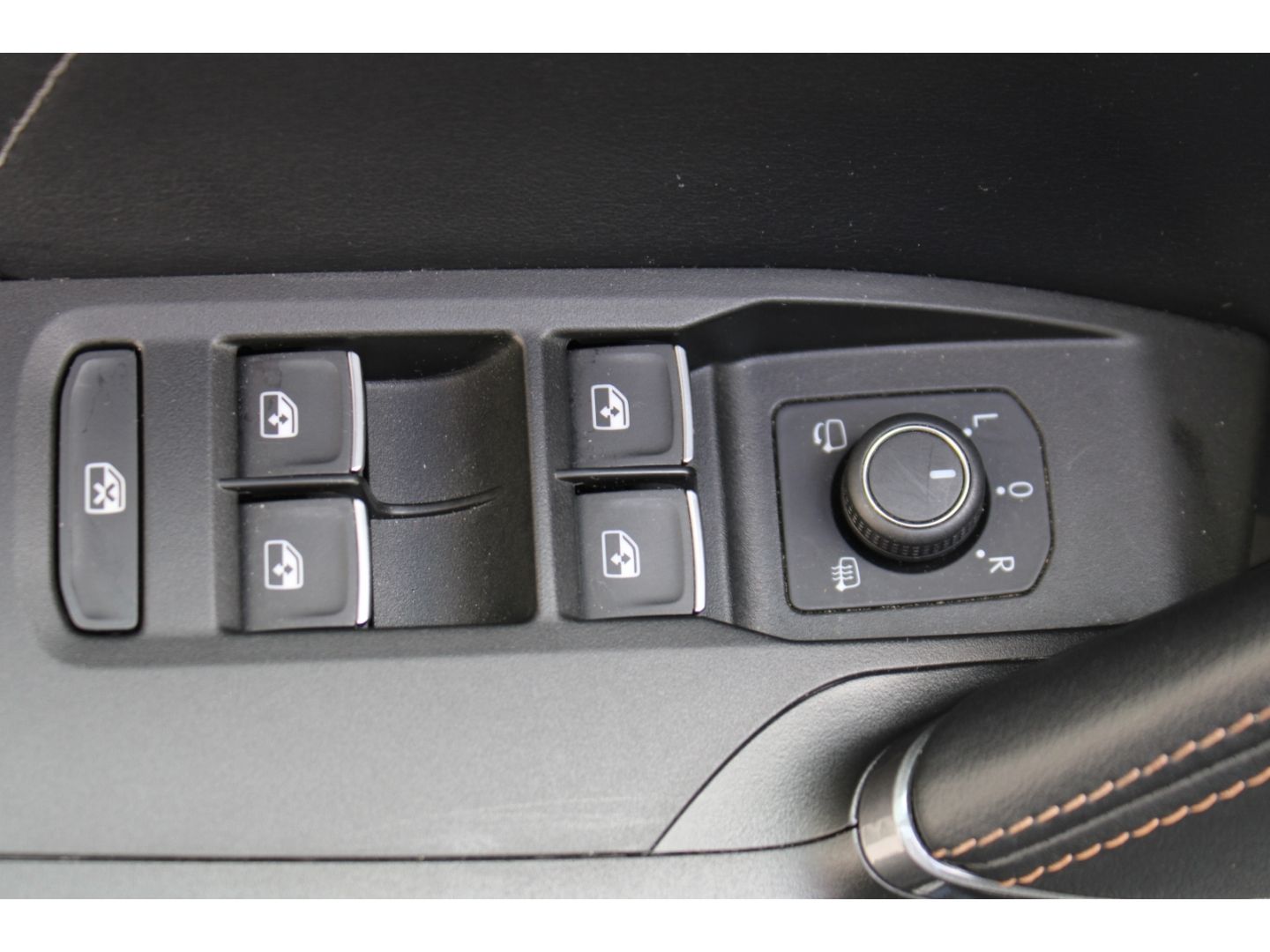 Fahrzeugabbildung CUPRA Formentor VZ 4Drive ACC LED TWA RFK el. Heckkl.