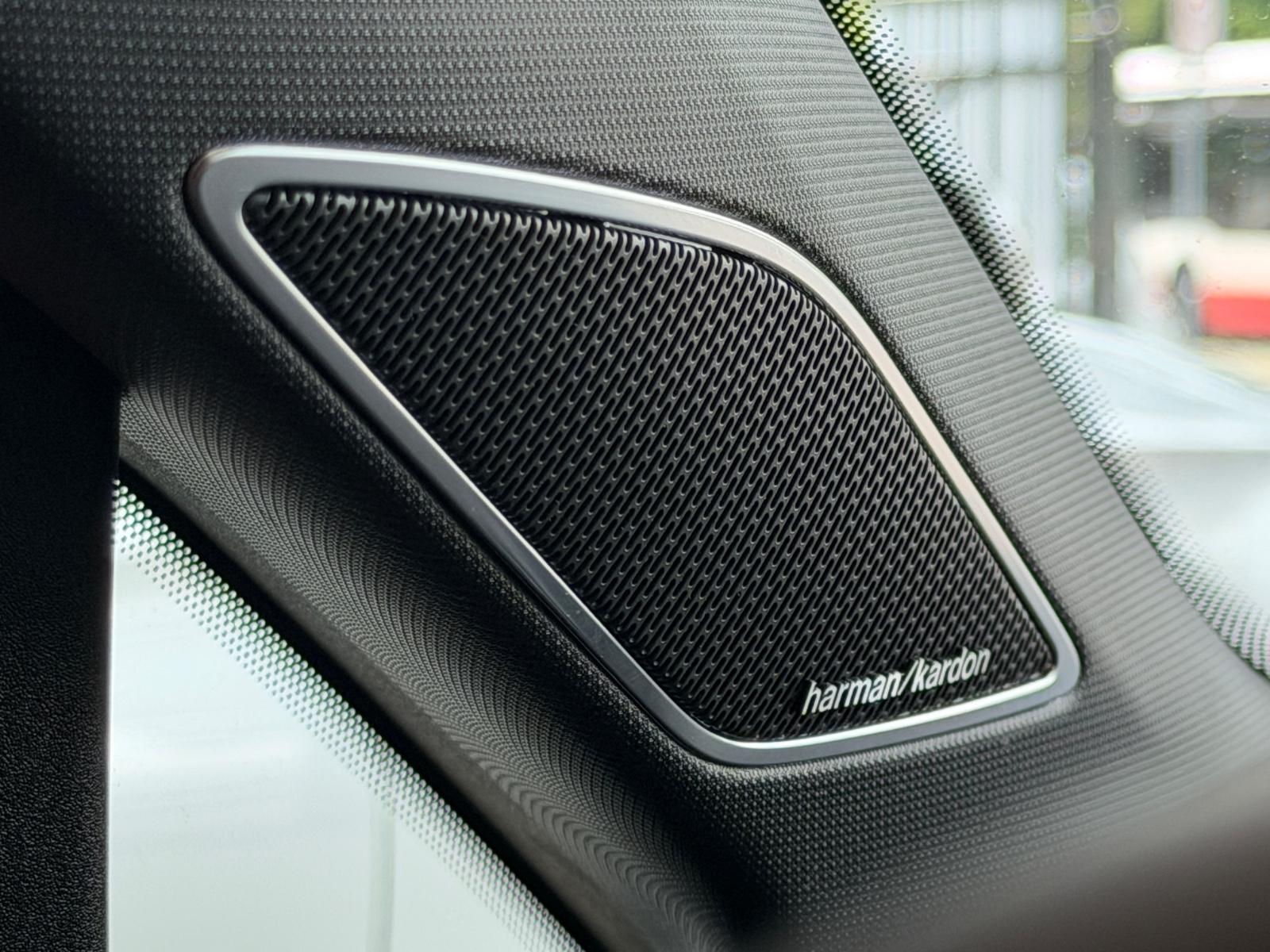 Volkswagen Golf 8 R Performance Harman Kardon Vollleder Headup, миниатюра 21