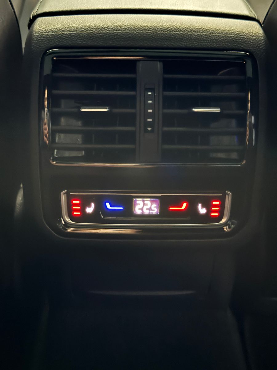Fahrzeugabbildung Volkswagen ARTEON SB DSG ELEGANCE PANO IQ-LIGHT VW GARANTIE