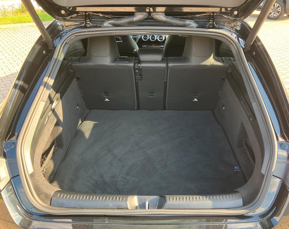 Mercedes-Benz CLA 220 Shooting Brake