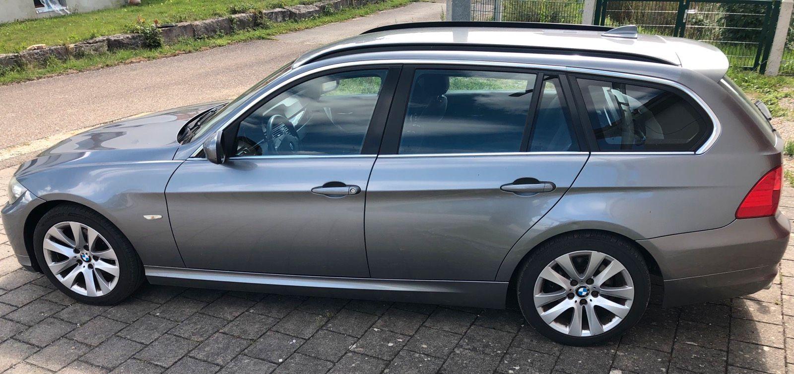 BMW 318 2010 — photo 10