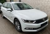 Volkswagen Passat Comfortline Business LED/Nav/Massage/ACC - Volkswagen Passat: Unfallwagen