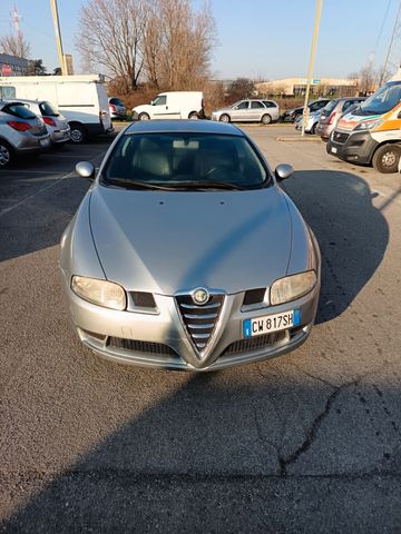 Alfa Romeo GT 2.0 JTS 16V Distinctive GPL