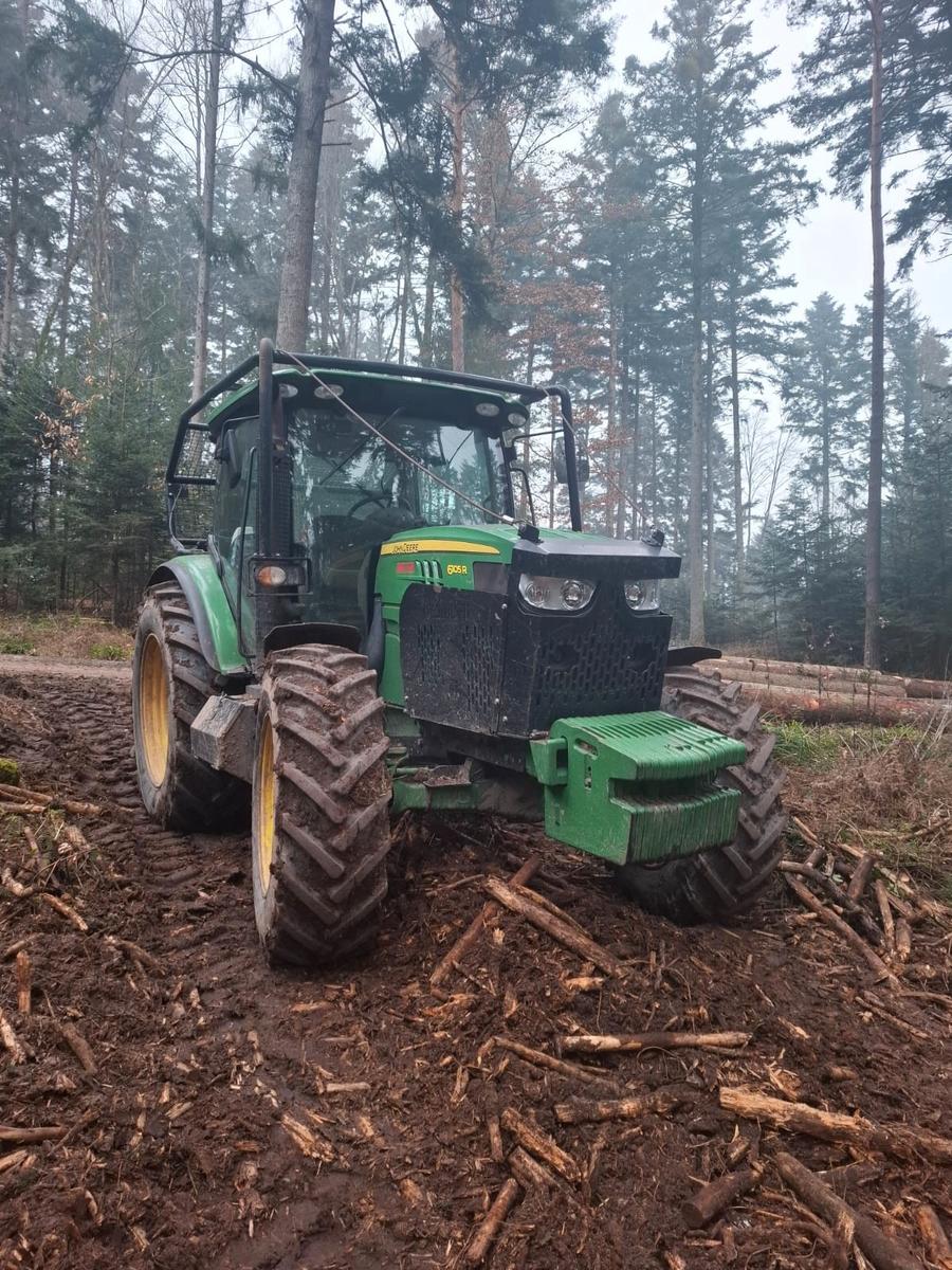 John Deere 6105R UVV
