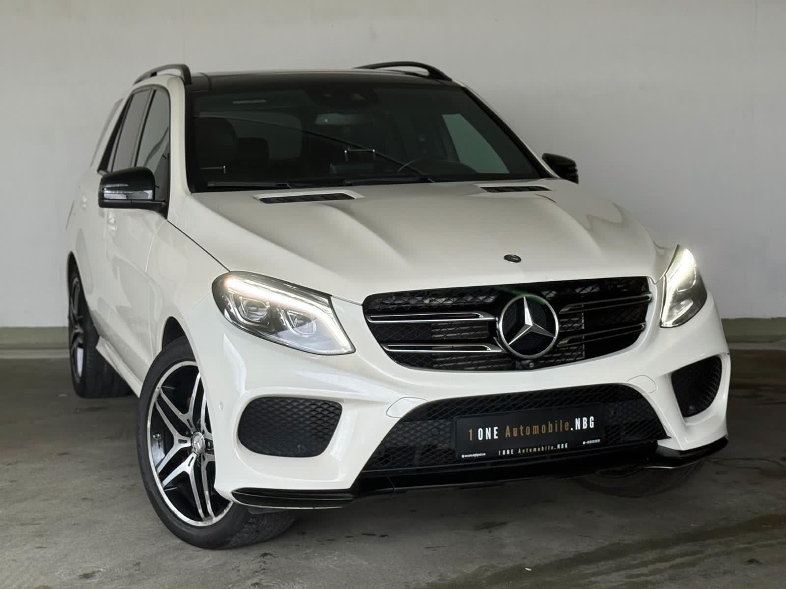 MERCEDES-BENZ GLE350 d 4Matic*AHK*Pano*