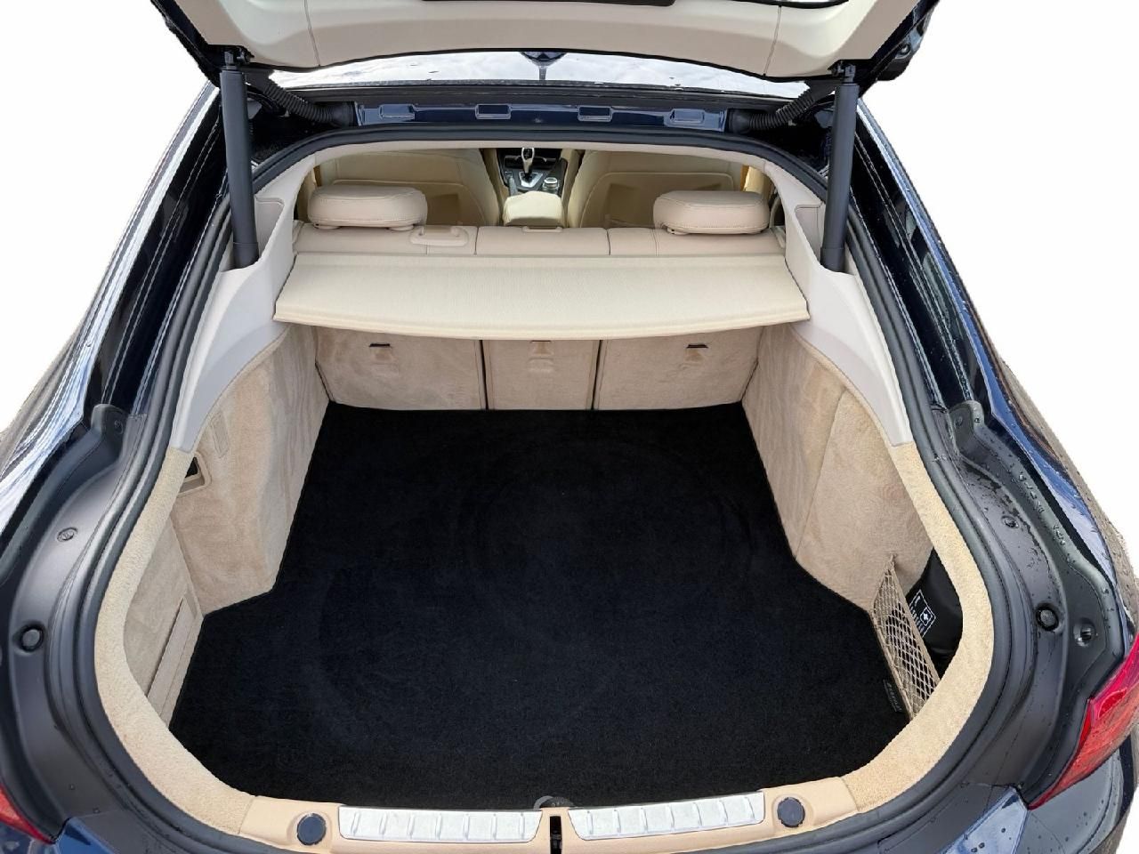 Fahrzeugabbildung BMW 4 Gran Coupe 435 d xDrive Luxury Line