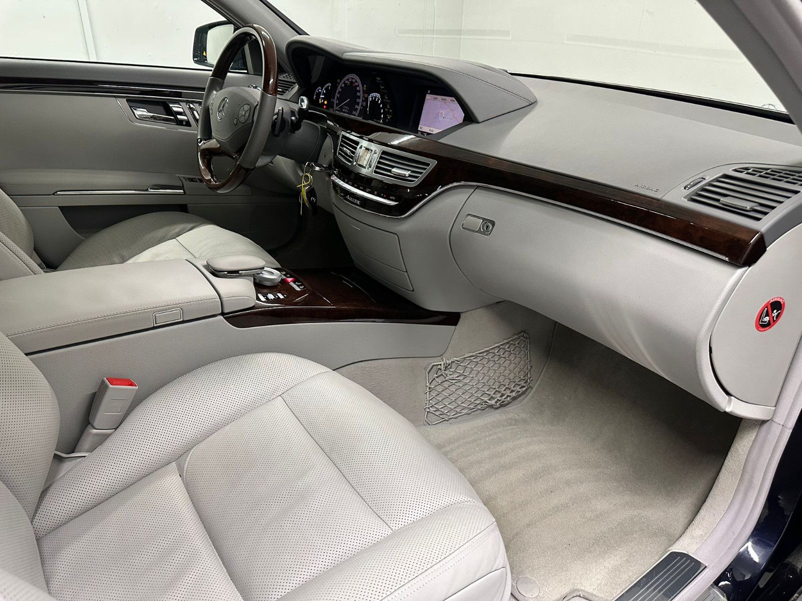 Fahrzeugabbildung Mercedes-Benz S 500 4MATIC *2.Hand*DISTRO*SCHIEBED*SITZKLIMA