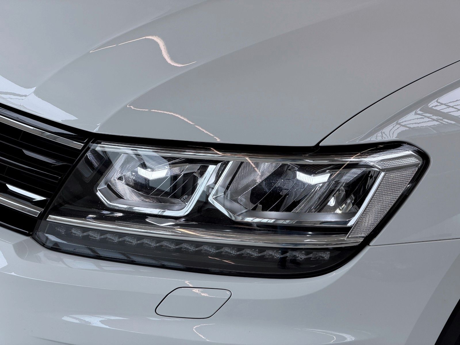 Volkswagen Tiguan Highline 4Motion ACC LED Kamera Massage foto 4
