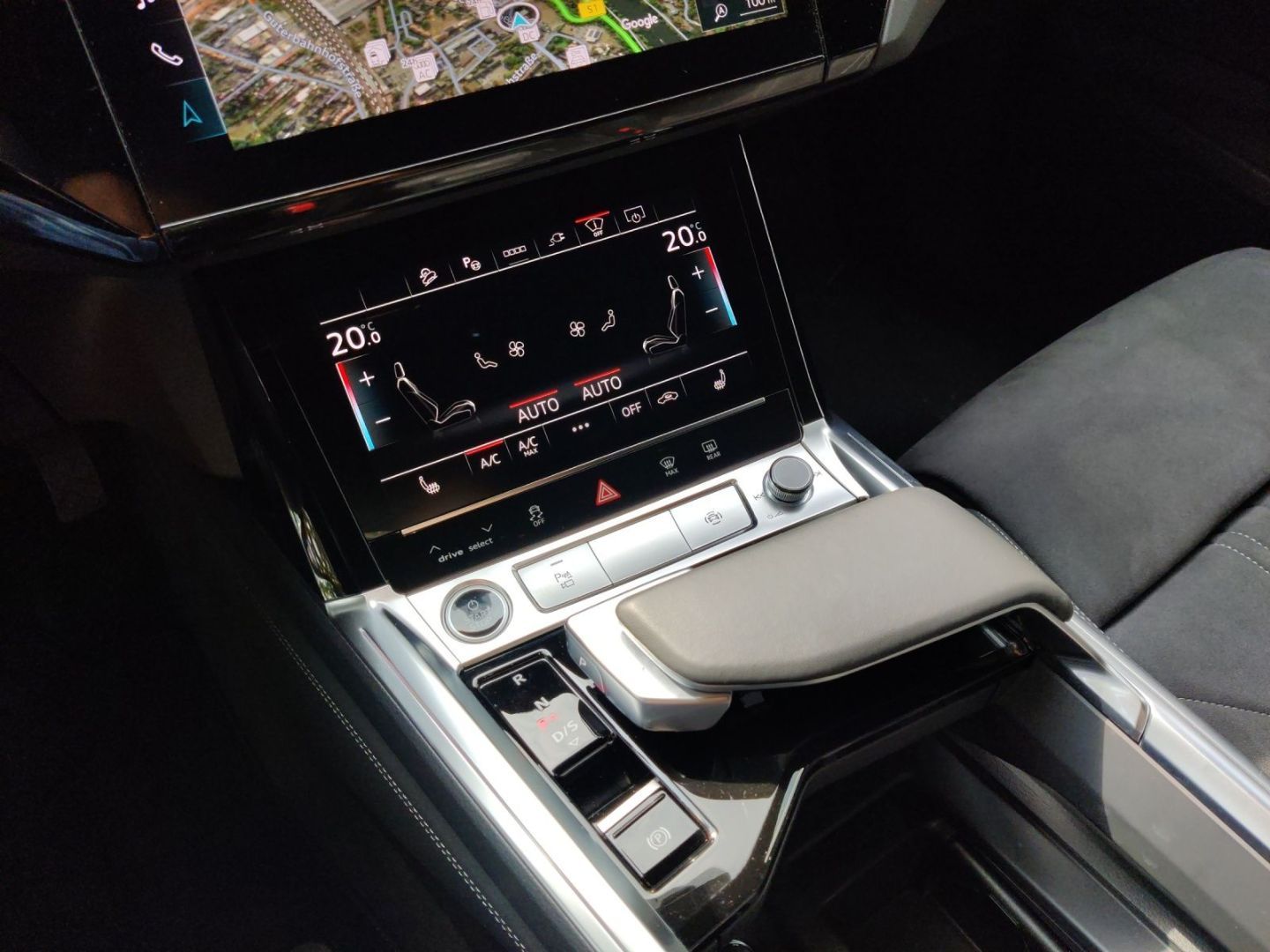 Fahrzeugabbildung Audi Q8 e-tron S line 50 quattro