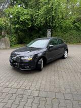 Audi a1 Steuerkette neu TÜV 10/26 - Audi A1: Sportwagen