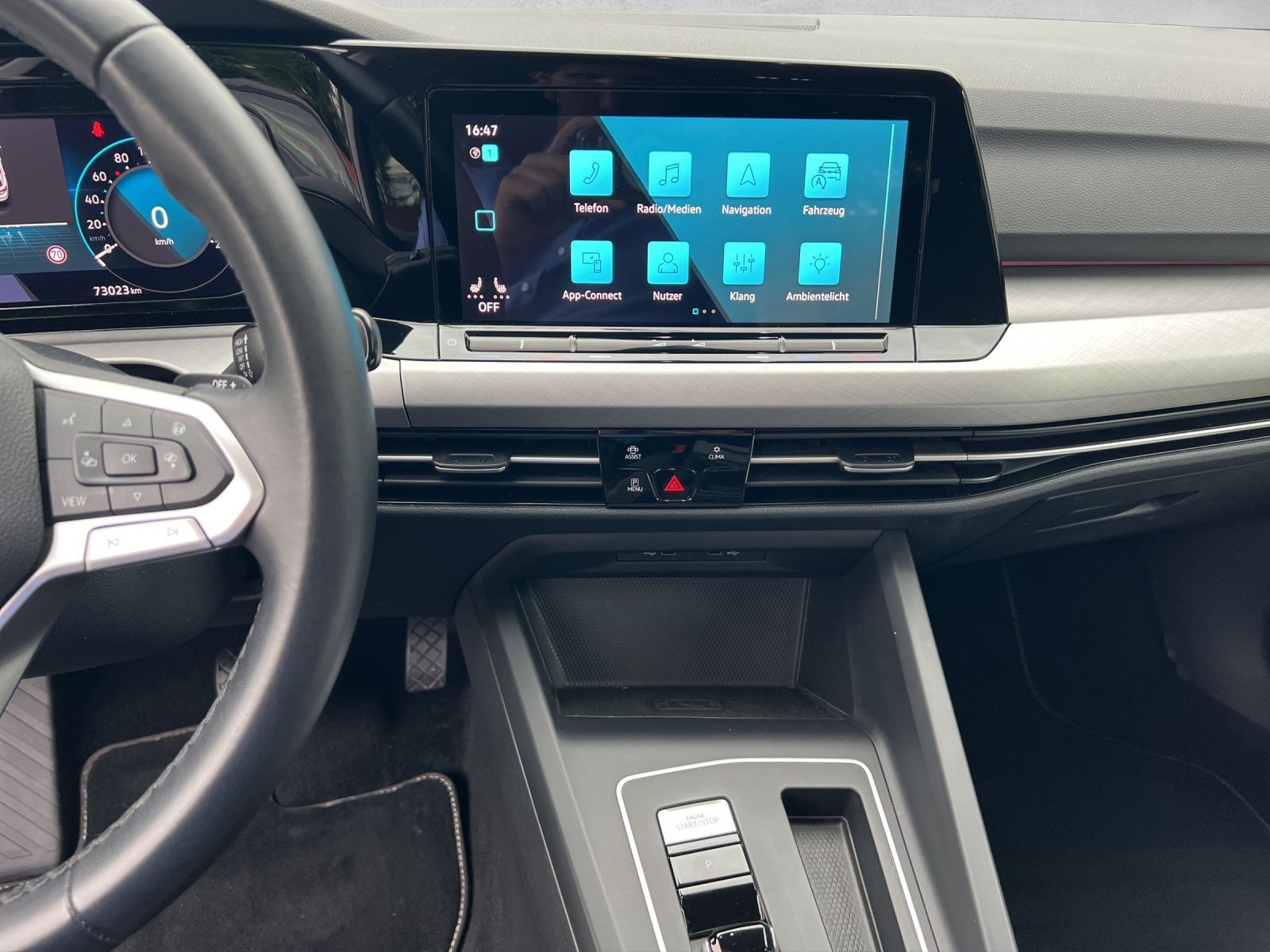 Golf VIII 1.0 eTSI DSG Navi*ACC*Standhzg.*LED