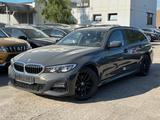 BMW 320i M Sport-Paket/Pano/Shadow/1-Hand - BMW 320 mit Benzin-Antrieb: Kombi, 320i Paket