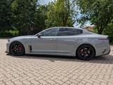 Kia Stinger 3.3 T-GDI AWD GT Head Up|H&K|Bastuck - graue Kia Stinger