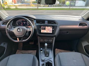 Volkswagen Tiguan Allspace - 12
