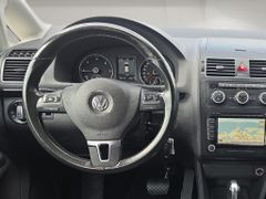 VW Touran 2.0 TDI Highline DSG Xenon