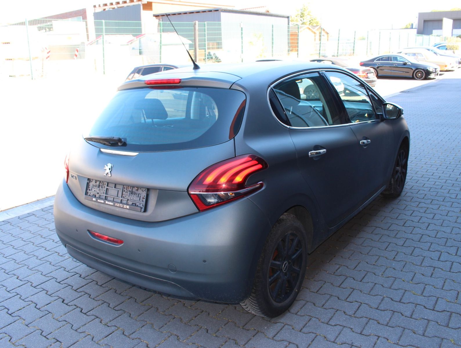 Fahrzeugabbildung Peugeot 208 1.2 Active PureTech *Motor Probleme.