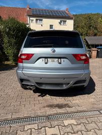 صورة 9 لـ 2003 BMW X3