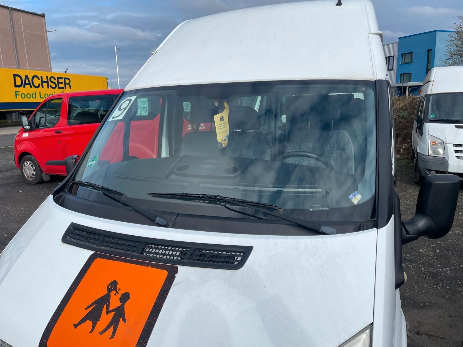 Ford Transit Kombi Behindertengerecht