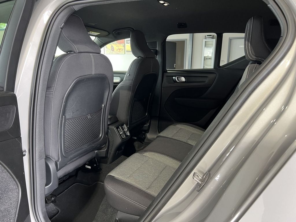 Volvo XC40 B4 Plus Dark ACC BLIS Kamera 19Zoll LED H/K