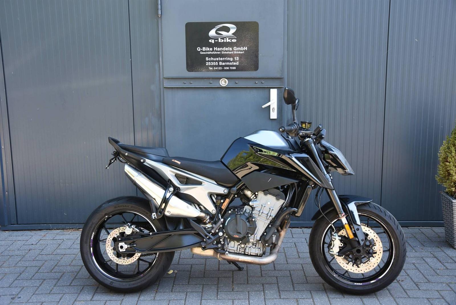 KTM Duke 790