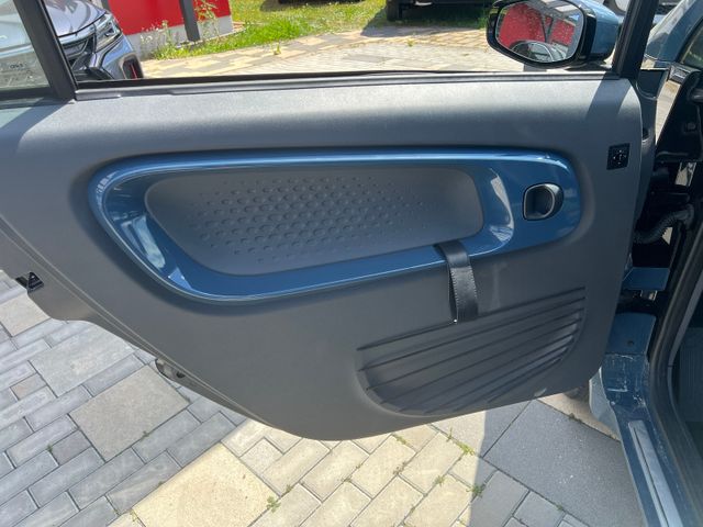 XEV YOYO Carplay  Android Auto  Klima  Bluetooth