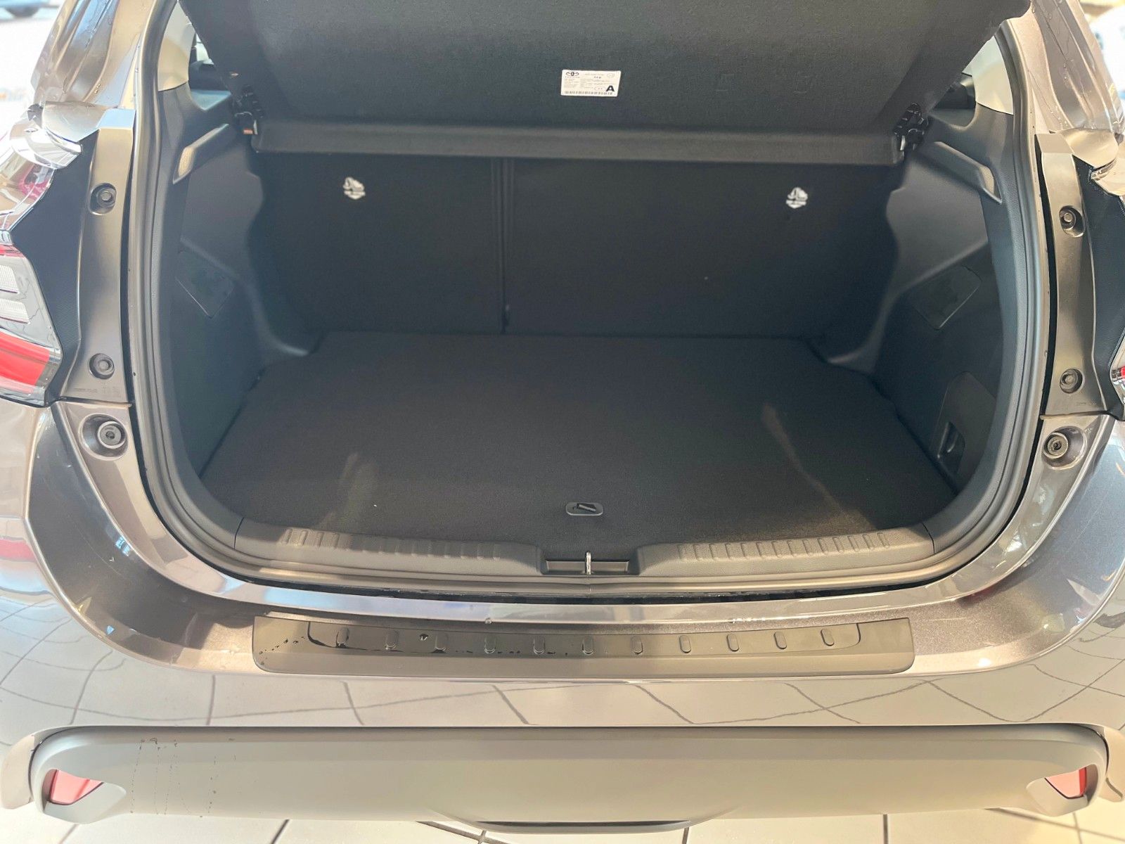 Fahrzeugabbildung Toyota Yaris Hybrid Teamplayer - Comfortpaket