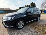 Mitsubishi Outlander 2.4 MIVEC PLUG-IN HYBRID 4WD Basis... - Mitsubishi Outlander: Basis