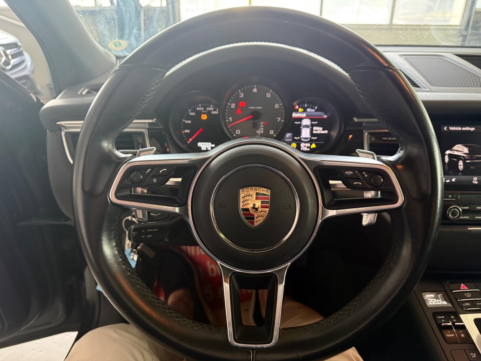 PORSCHE MACAN 340 ch 4X4 BVA - HAYON ÉLECTRIQUE - TOIT OUVRANT - TOIT PANORAMIQUE