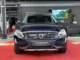 Volvo XC60 2,4 D5 AWD Momentum PANO /MEMORY / ACC / PD - Volvo XC60: 4d