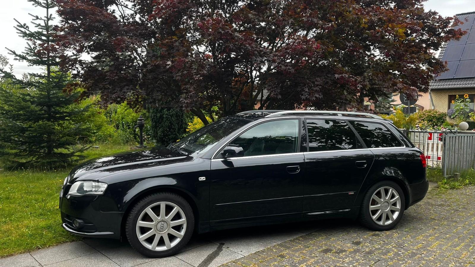 Audi A4 2008 — rear view
