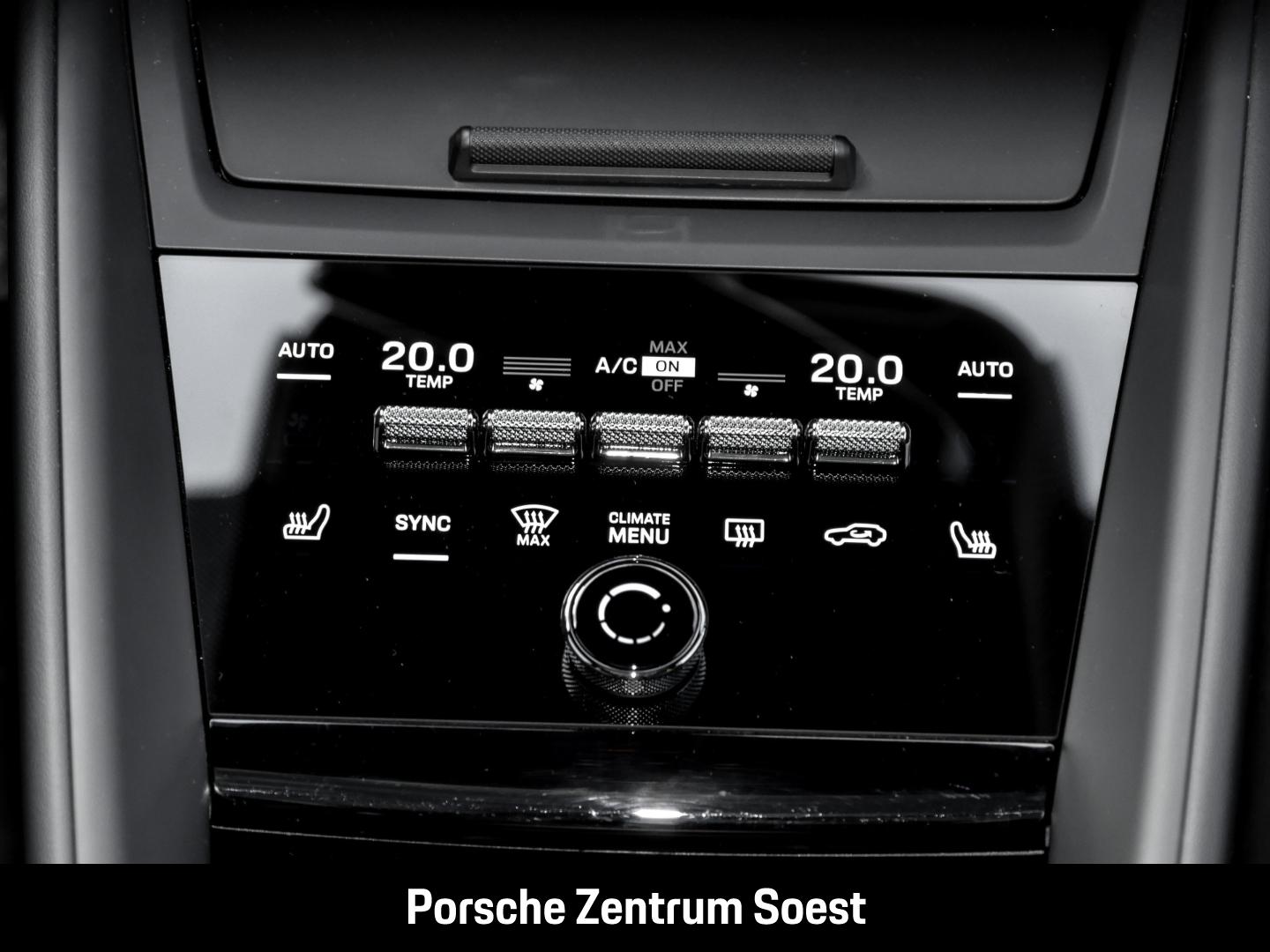 Porsche Macan Electric Basis/21-Zoll/Panoramadach/BOSE