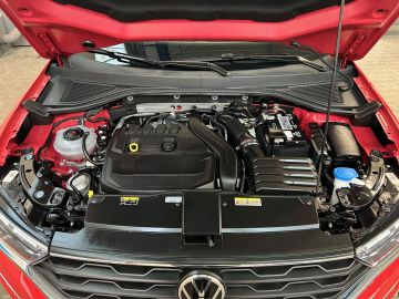 Volkswagen T-ROC Sport 1.5 TSI NAVI+LED+ACC+APP