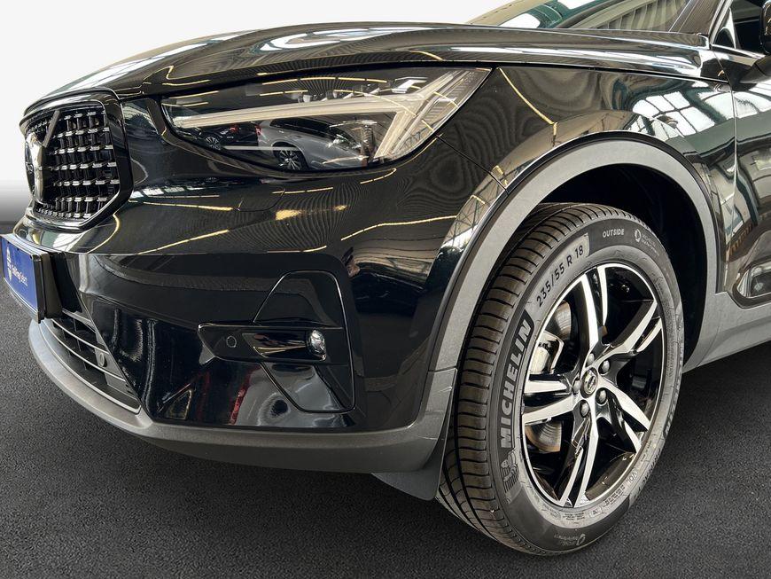 Volvo XC40 B3 Plus-Dark DKG Pano Pixel-LED AHK Pilot B