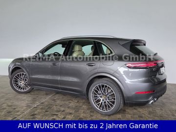 Porsche Cayenne - 10