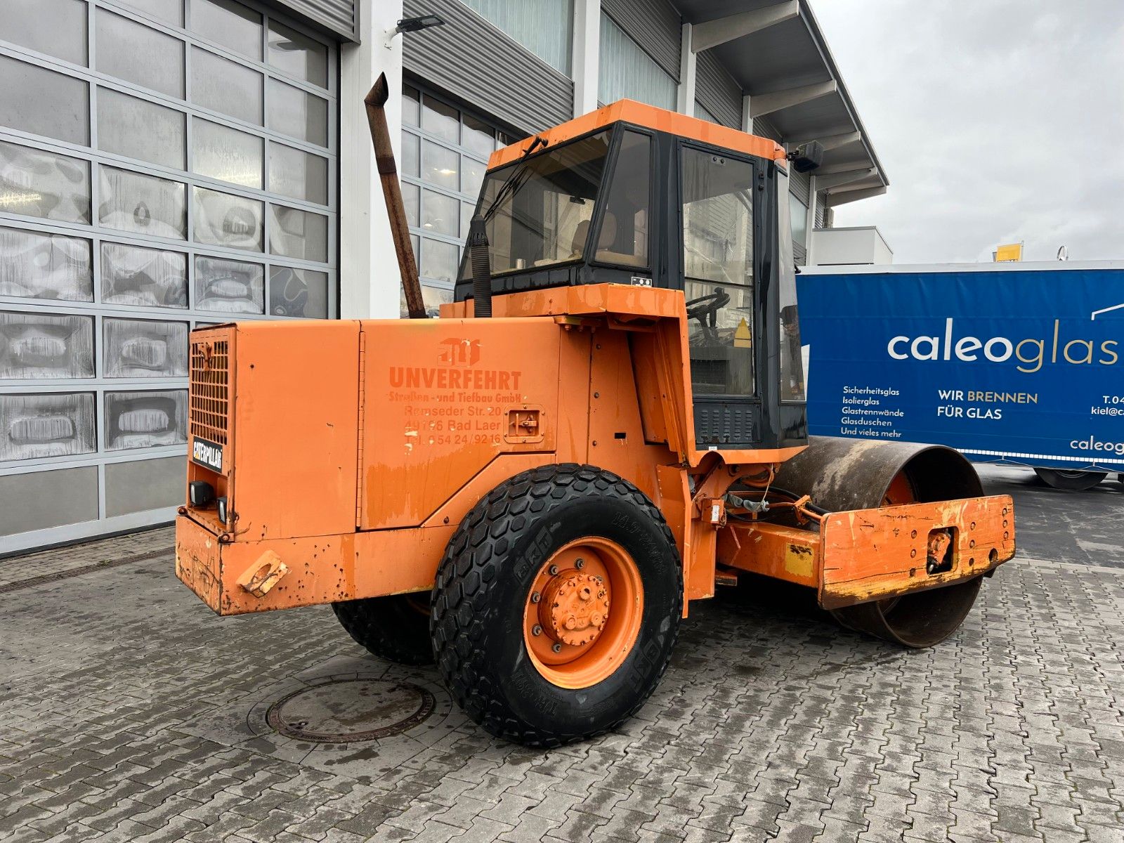 Fahrzeugabbildung CAT CS 433C Walze / 3804 h