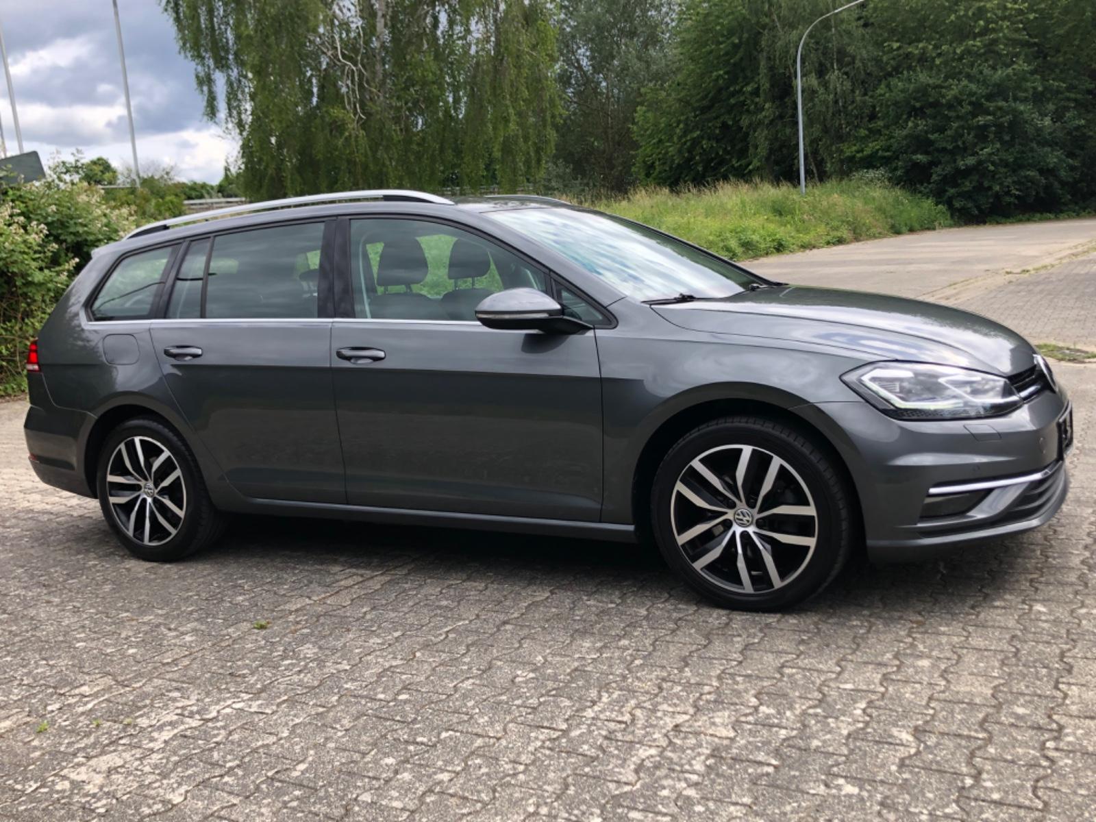 Volkswagen Golf VII 2,0TDI DSG Variant Highline BMT