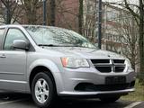 Dodge Grand Caravan 7Sitzer TV Klima AHK - Dodge Gebrauchtwagen von 2013
