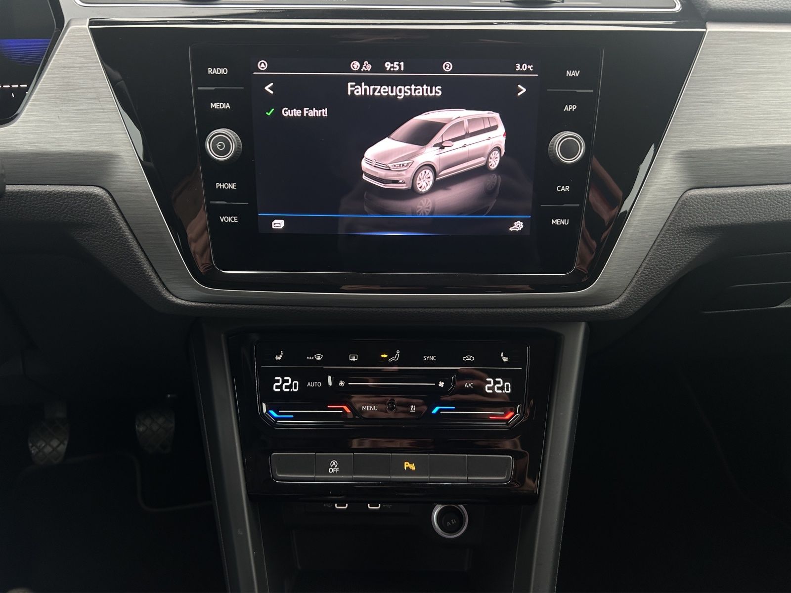 Fahrzeugabbildung Volkswagen Touran TDI Comfortline Standhzg ACC PDC SH