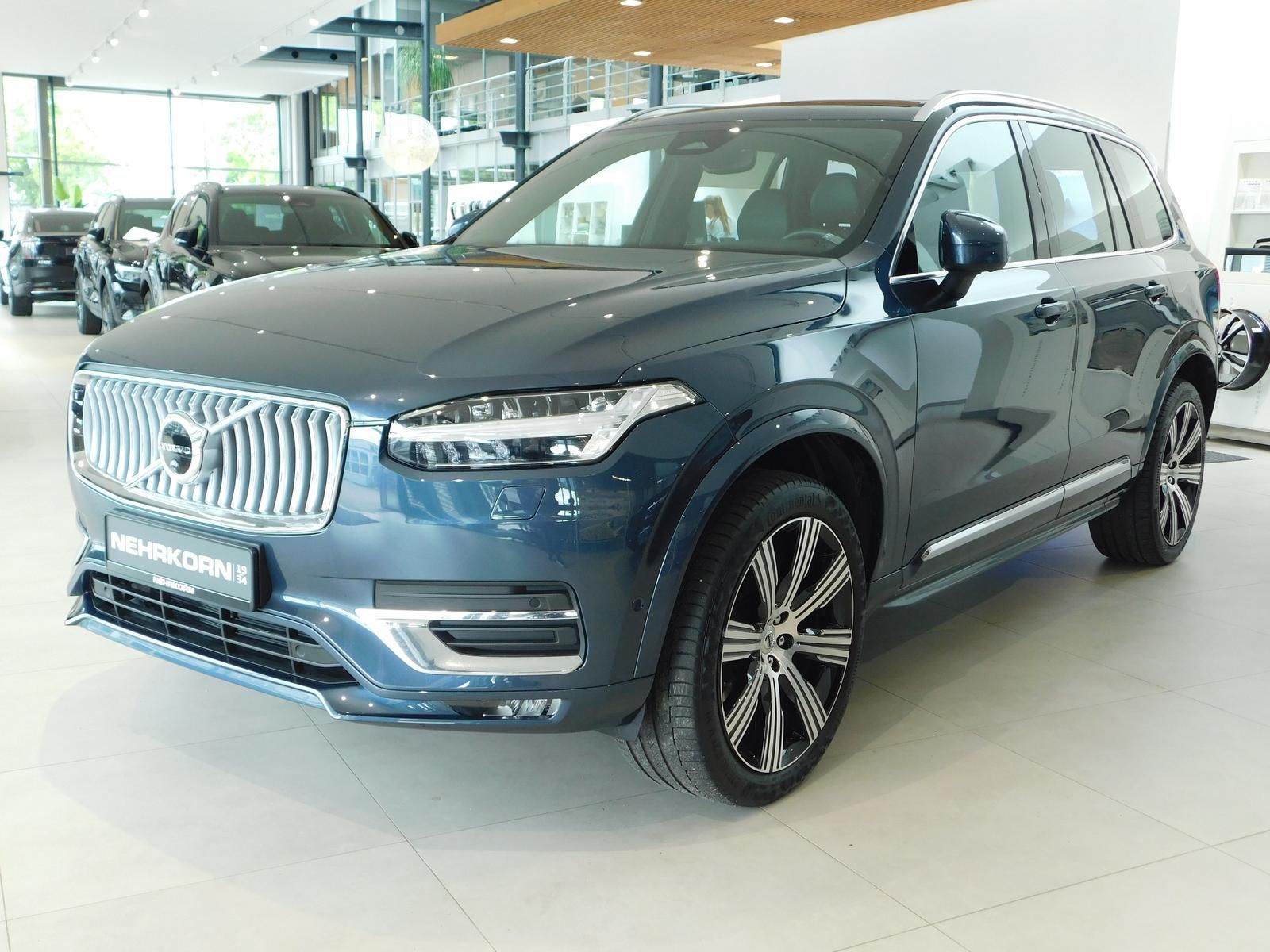 Fahrzeugabbildung Volvo XC90 B5 D AWD Plus Bright