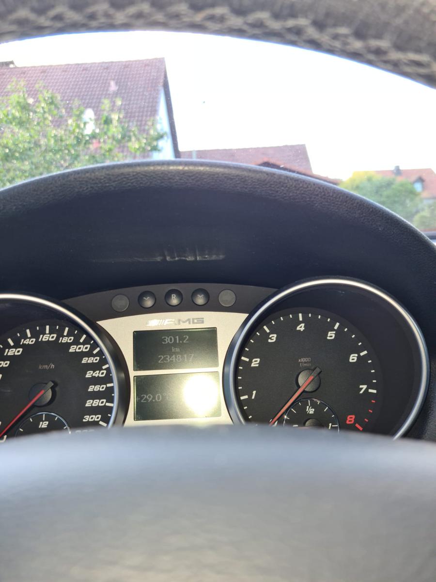 Mercedes-Benz ML 63 AMG ***LPG***