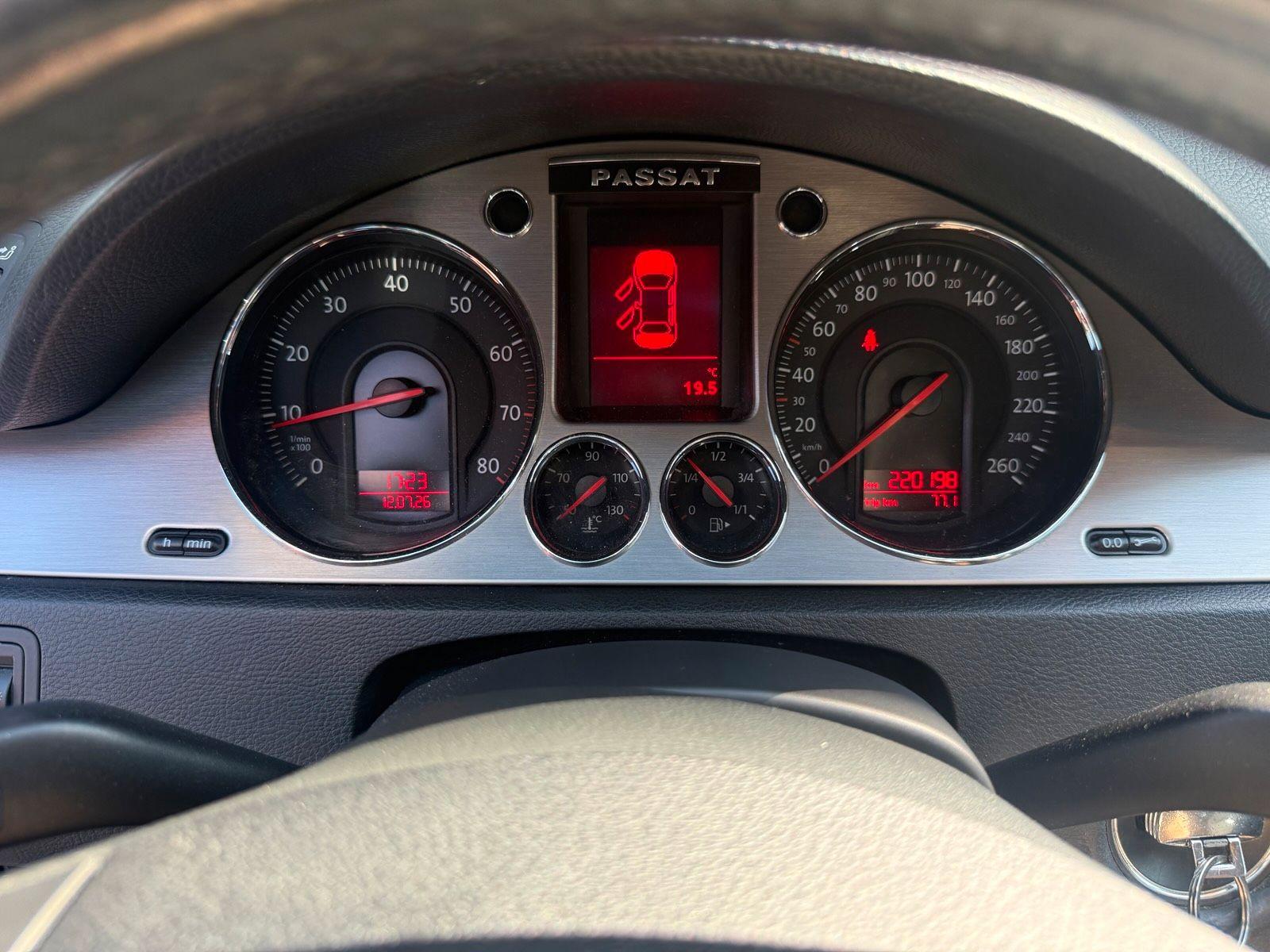Volkswagen Passat 2006 — photo 8