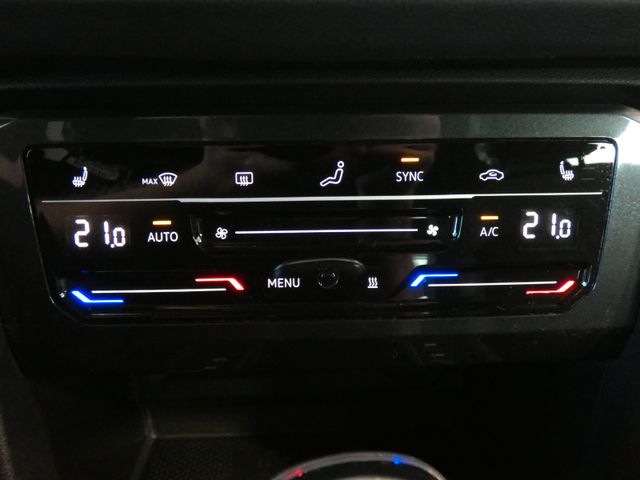 Tiguan 2.0 TDI R-Line AHK STHZ NAVI MATRIX LED